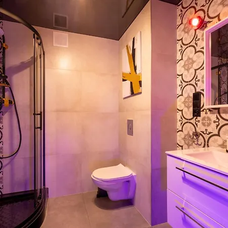 Bdsm Grey By Bast Location Manufaktura 18 Centrum Miasta , Idelny Na Prezent , Parking Na Terenie , Bardzo Wygodne Lozko ,ogromne Lustro ,tylko Dla Doroslych Adults Only *